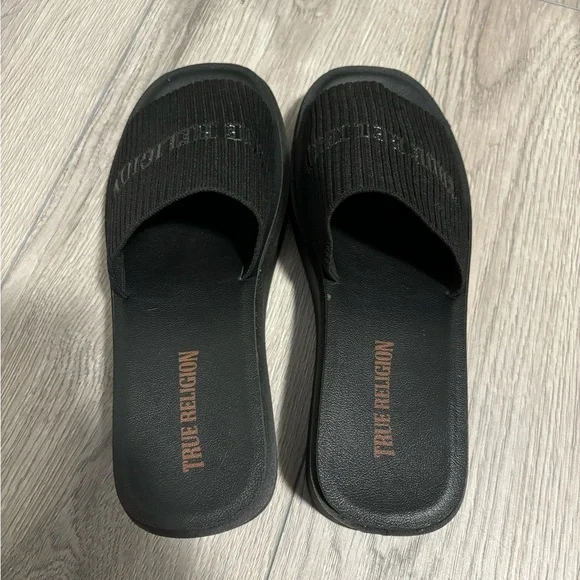 TRUE RELIGION platform sandals - Picture 2 of 5